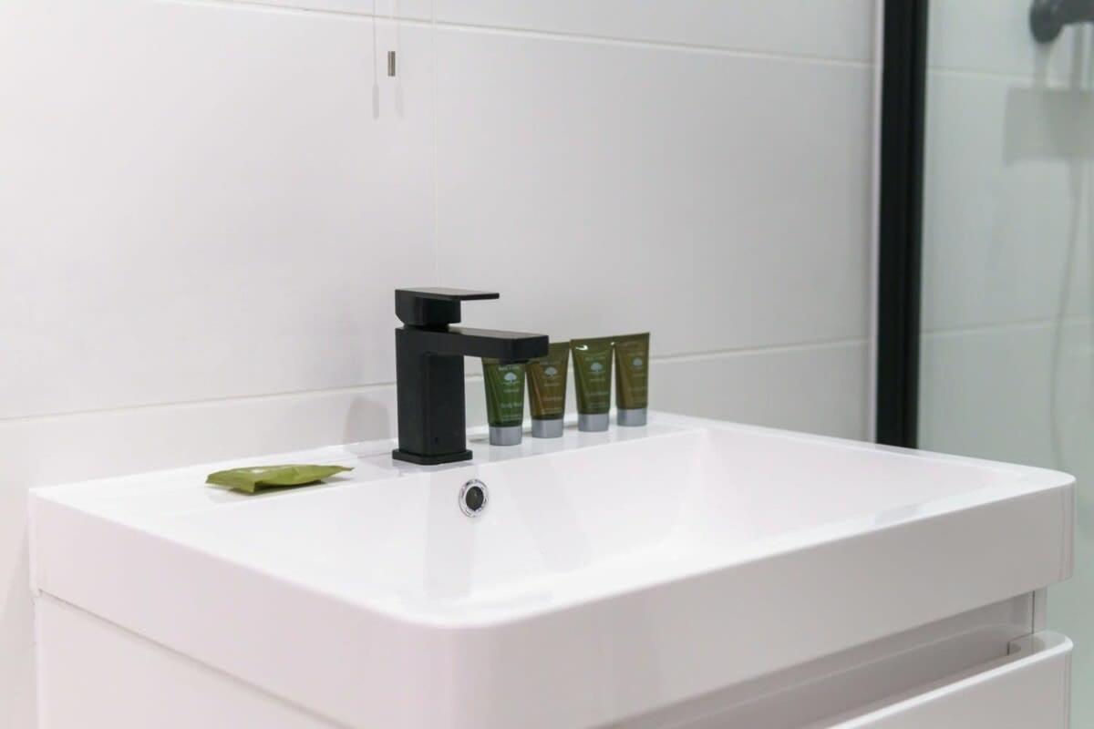 Modern 1 Bedroom Apartment In Preston Centre Luaran gambar