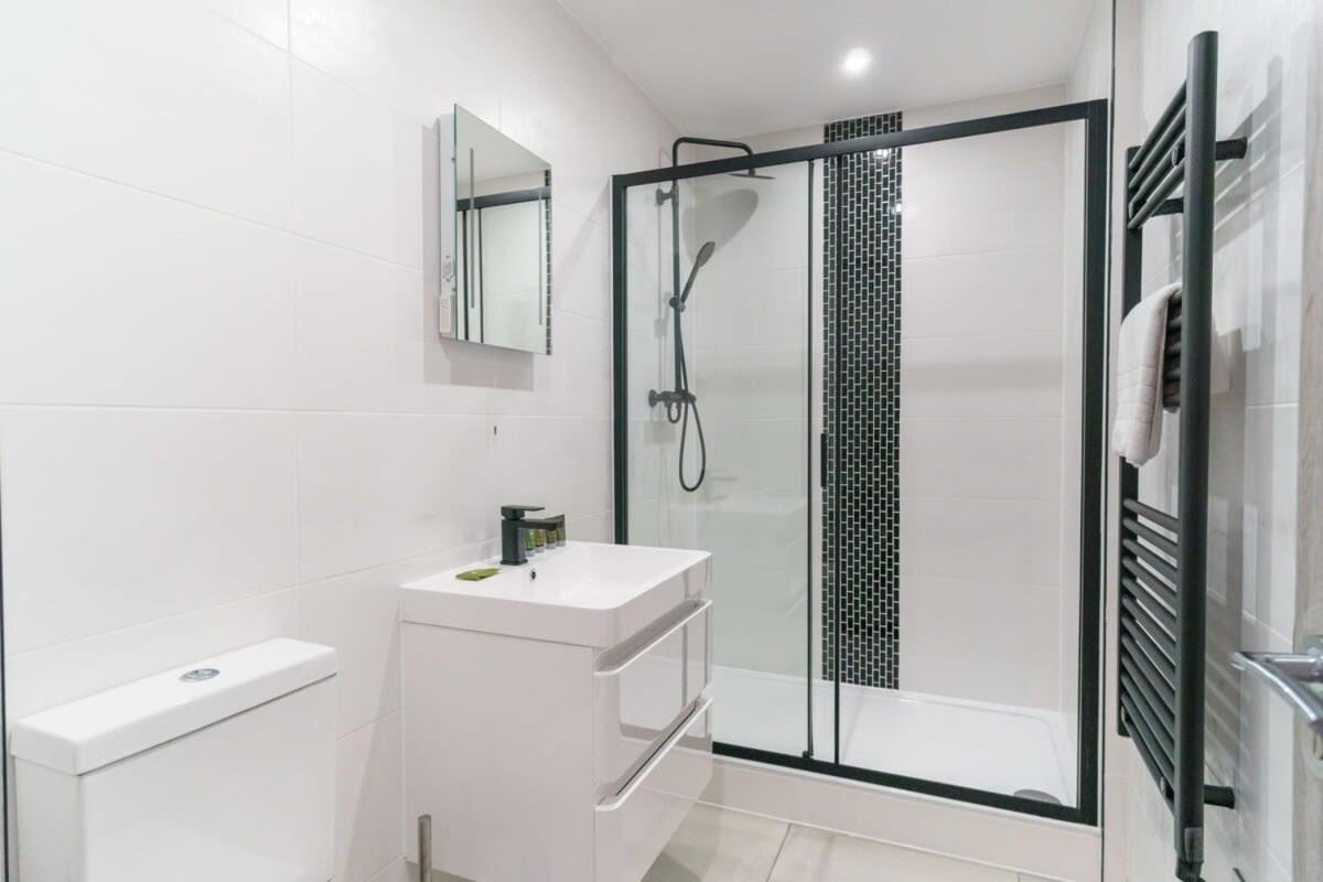 Modern 1 Bedroom Apartment In Preston Centre Luaran gambar