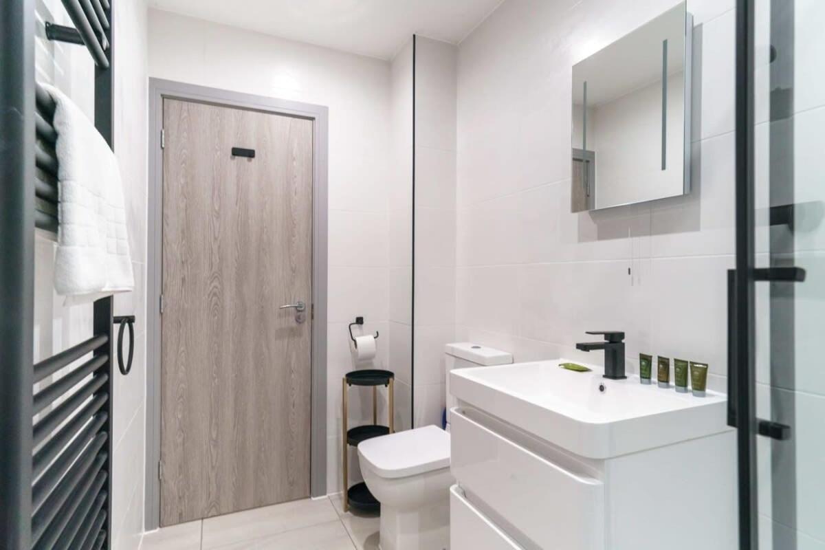 Modern 1 Bedroom Apartment In Preston Centre Luaran gambar